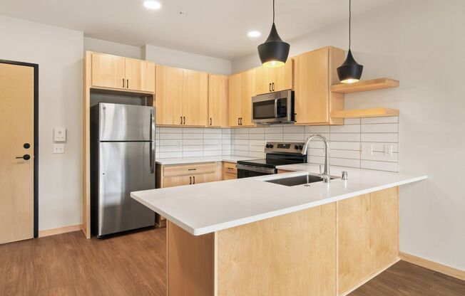 1 bed, 1 bath, 706 sqft, $1,615, Unit 207