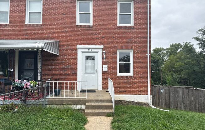 556 Chalcot Sq