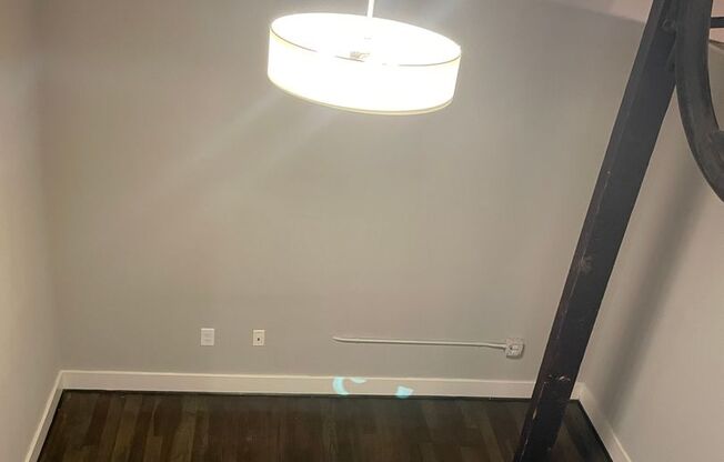 1 bed, 1 bath, 539 sqft, $900, Unit 704