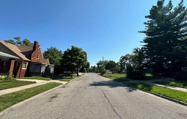 4 Bedroom 2 Bath Brick Tudor For Lease