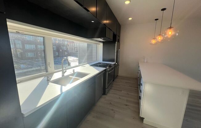 High end Condo located at Top o the Rail Downtown Edge at The Rail