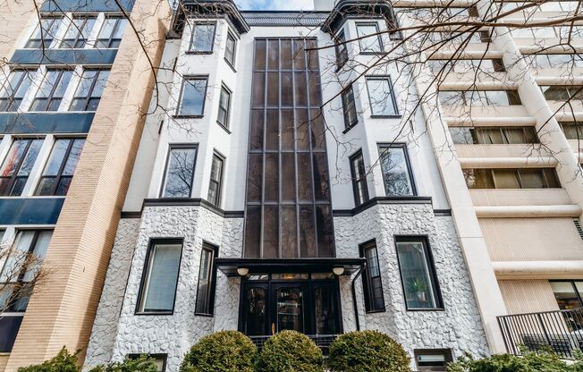 Renovated Gold Coast Apartments