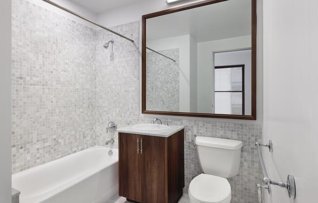 2 beds, 2 baths, $6,700, Unit 10B