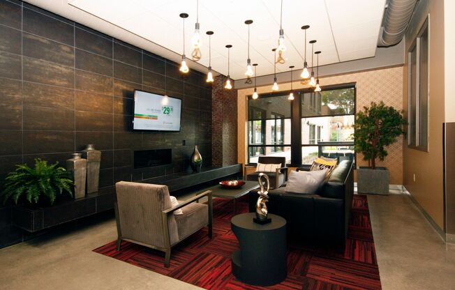 3 beds, 2 baths, 1,050 sqft, $2,200, Unit 404