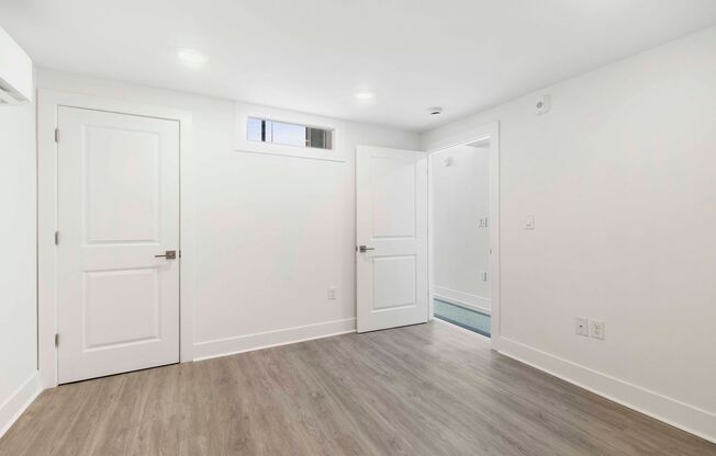 1 bed, 2 baths, 969 sqft, $1,495, Unit L120