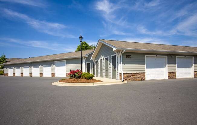 Detached Garages and Storage Units Available