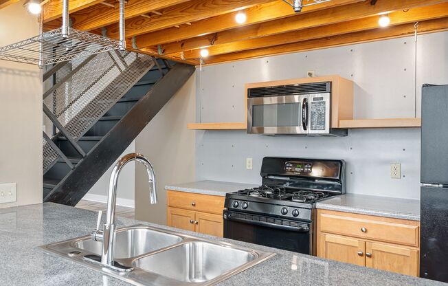 1 bed, 1 bath, 1,328 sqft, $1,872, Unit 3301-401