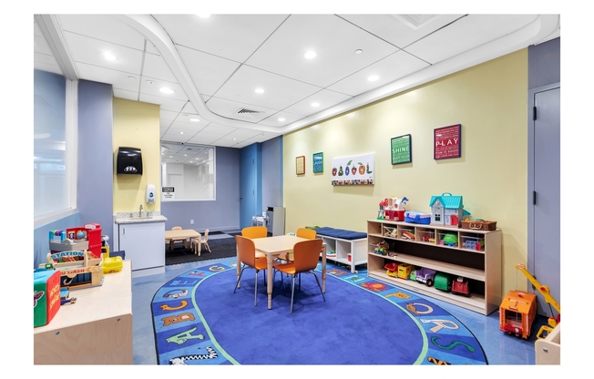 2 beds, 2.5 baths, 1,262 sqft, $8,200, Unit 7E