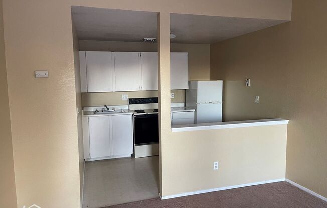 1 bed, 1 bath, 423 sqft, $775, Unit A09