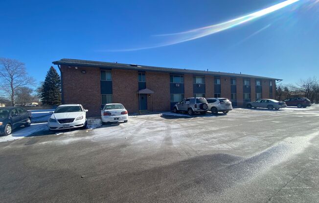 5167 N. Lovers Lane Rd