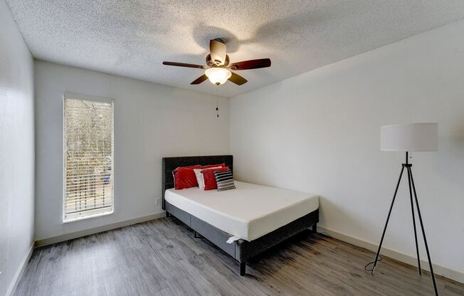 2 beds, 2 baths, 960 sqft, $2,100, Unit 203