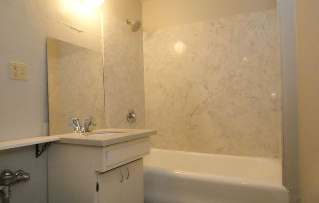 1 bed, 1 bath, 540 sqft, $1,325, Unit 120