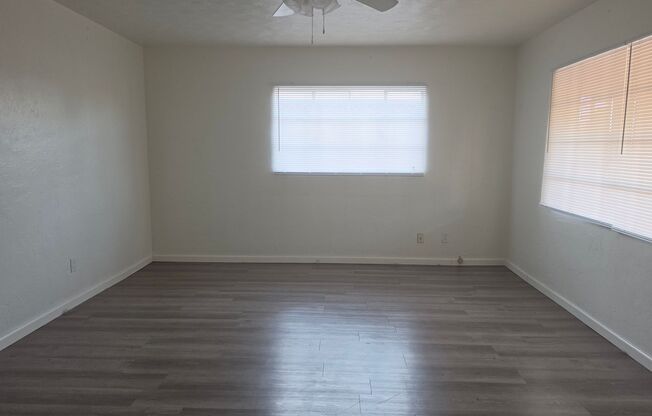 4BD/2BA Home Near ASU with Detached Guest Suite