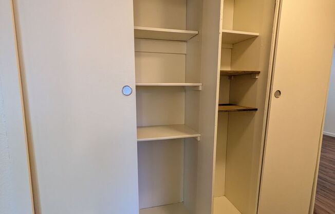 2 beds, 1 bath, 800 sqft, $1,365, Unit 3485-05