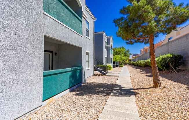3 Bedroom Northwest Condo-Gate Community