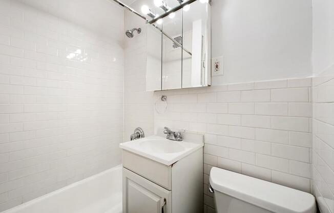 Studio, 1 bath, $2,595, Unit 1C