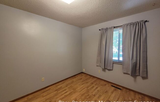 5213 W Cottage Trail