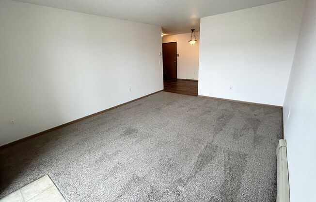 2 beds, 1 bath, 815 sqft, $865, Unit 1415-304