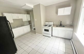 2 beds, 1 bath, 850 sqft, $1,750, Unit Unit 8-1