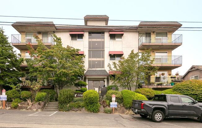 Osprey Apartments in Seattle, WA