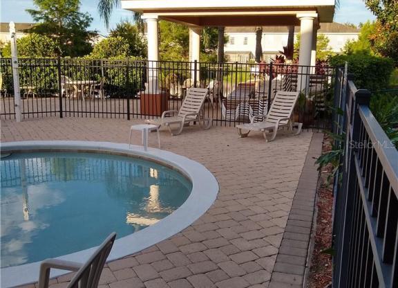 4 beds, 2 baths, 1,424 sqft, $2,000