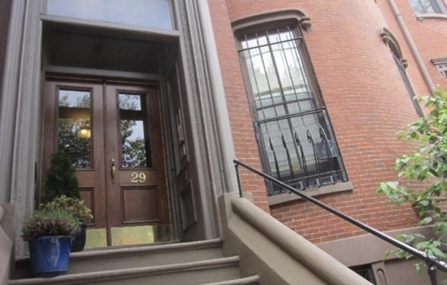 29 WORCESTER SQ