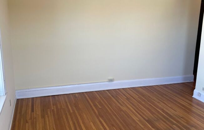 1 bed, 1 bath, 600 sqft, $999, Unit 205