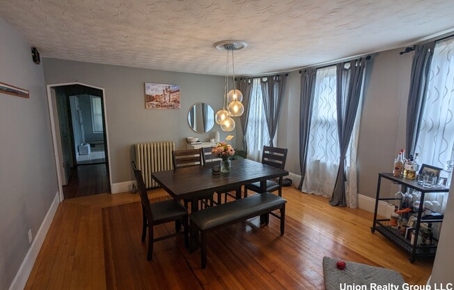 74 BAYSWATER
