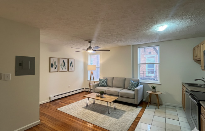 2712 Woodburn Avenue