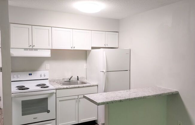 Studio, 1 bath, 355 sqft, $650, Unit 67