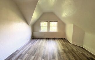 1 bed, 1 bath, $995, Unit 6