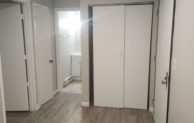 1 bed, 1 bath, 700 sqft, $1,150, Unit 304