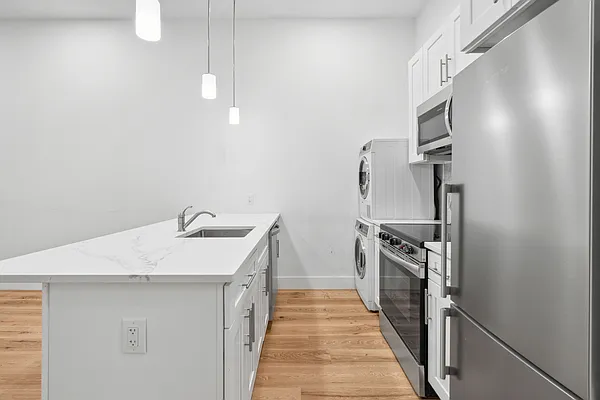 30 LEFFERTS PL