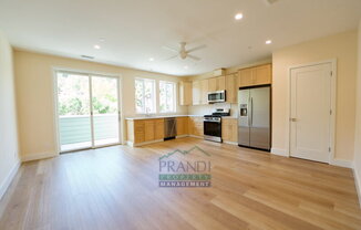 10 E CRES DR