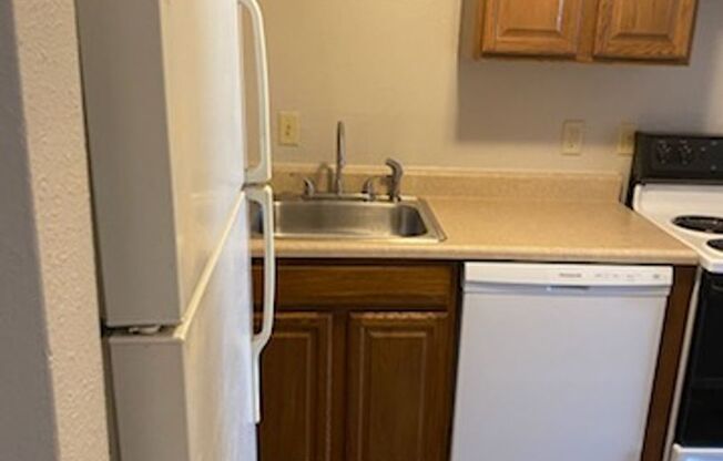 Studio, 1 bath, 520 sqft, $560, Unit 2604-101