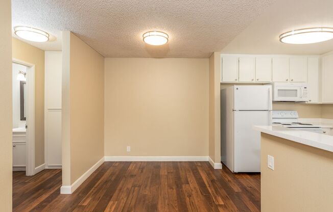 Willow Creek Apartments