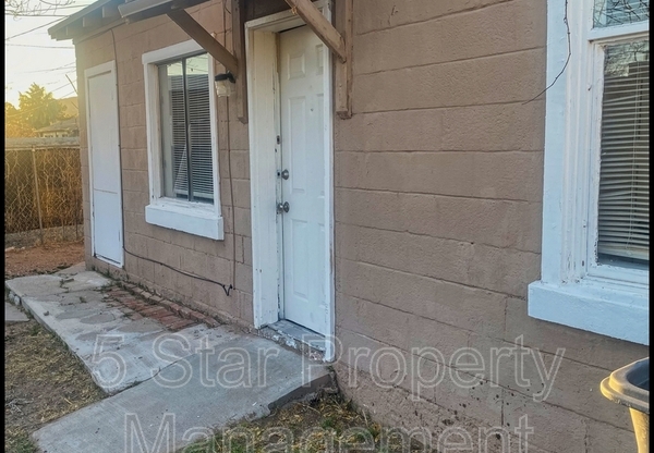 3519 DOUGLAS