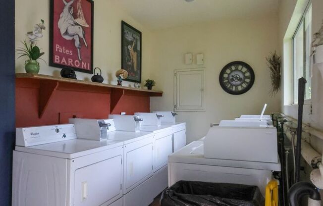 1 bed, 1 bath, $2,195, Unit 15