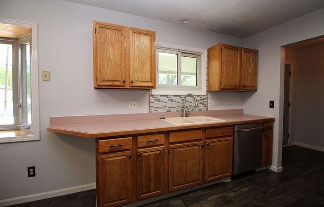 3 beds, 2 baths, $1,950