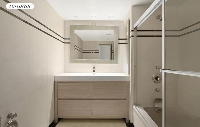 4 beds, 4.5 baths, 3,073 sqft, $30,000, Unit 34AB
