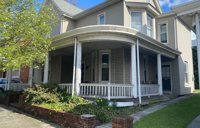 409 Main St.