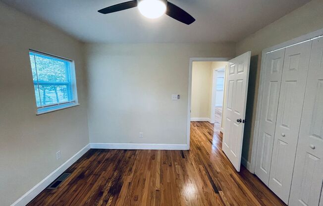 2 beds, 1 bath, $1,895