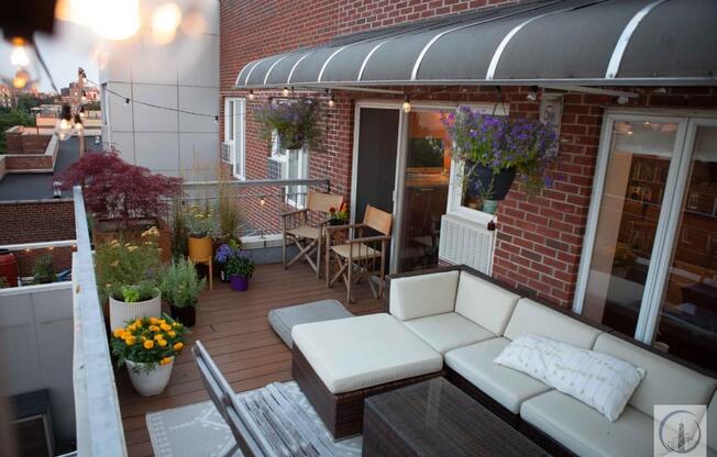 1138 OCEAN AVE