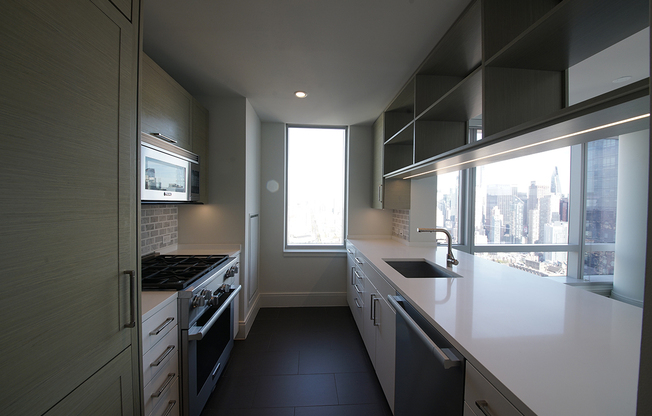 1 bed, 1 bath, $6,475, Unit 47O