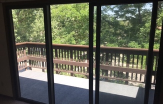 Bright and spacious two Bedroom one Bath, big deck, great location! (34th)