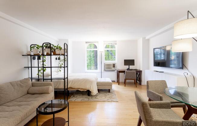 410 W 24 ST