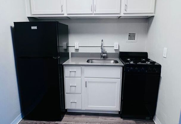 Studio, 1 bath, 320 sqft, $850, Unit # M016