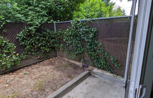 1 bed, 1 bath, 650 sqft, $1,325, Unit 05
