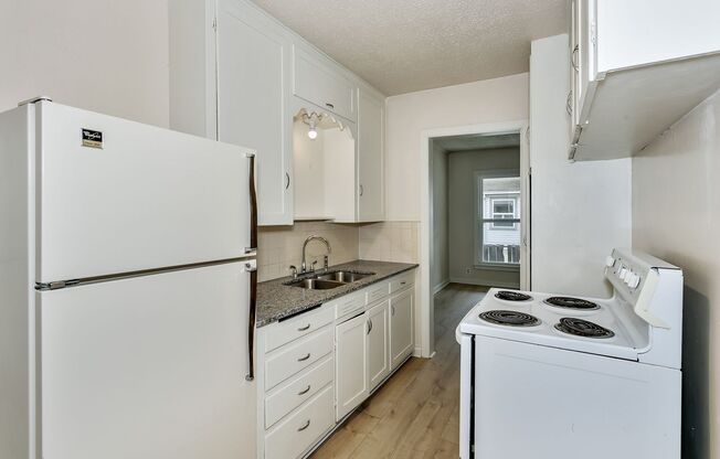 1 bed, 1 bath, 567 sqft, $525, Unit 3