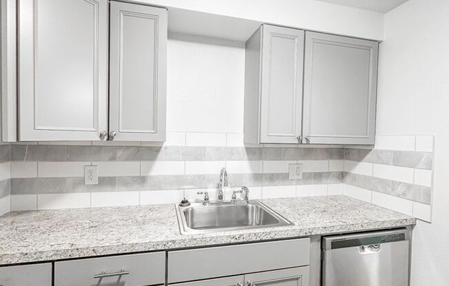 1 bed, 1 bath, 750 sqft, $1,275, Unit 1875F